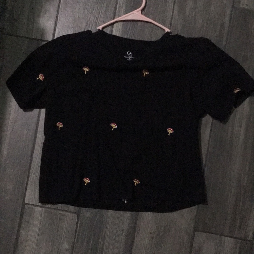 mushroom tee